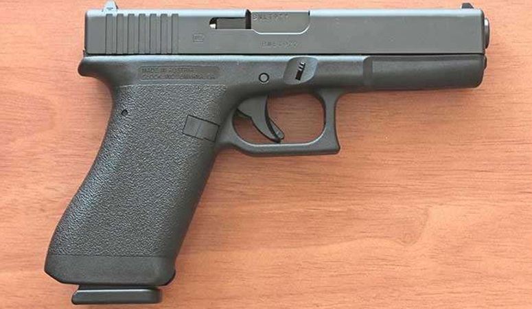 Twee Glocks aangetroffen bij mogelijke wapenhandelaar