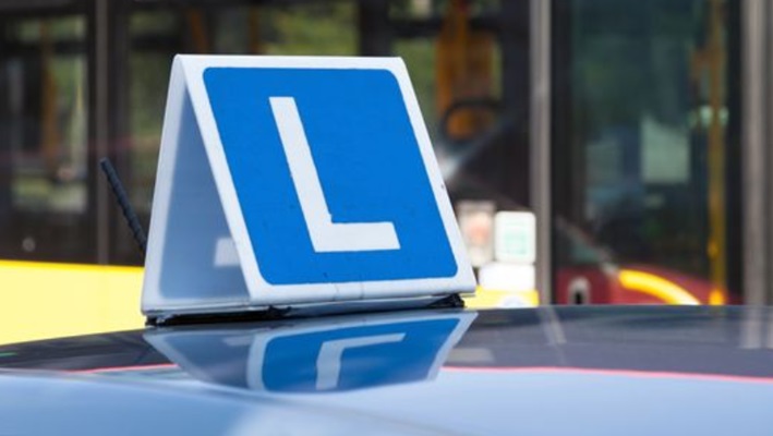 Politie waarschuwt pasgeslaagde rij-instructeurs