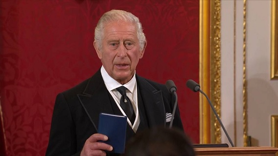 Charles III formeel uitgeroepen tot koning