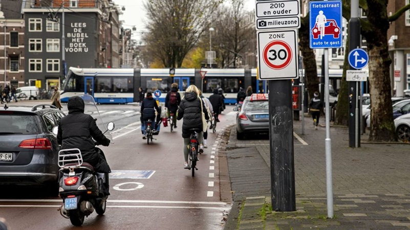 0302885verkeernederland.jpg