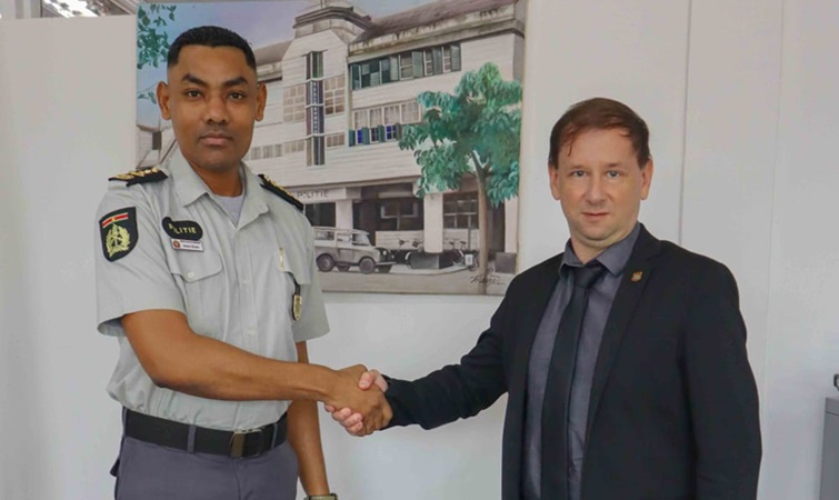 Korpschef ontvangt nieuwe politie-attache van Brazilië