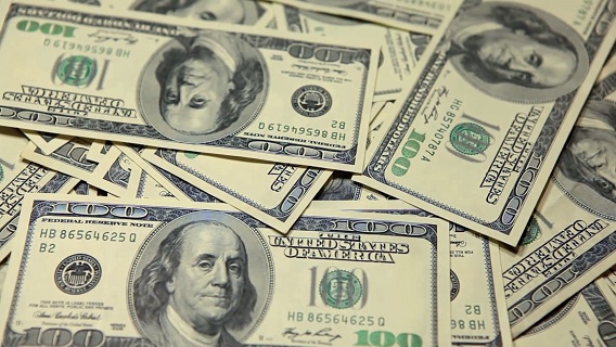 Amerikaanse centrale bank verlaagt rente nu inflatie lager is