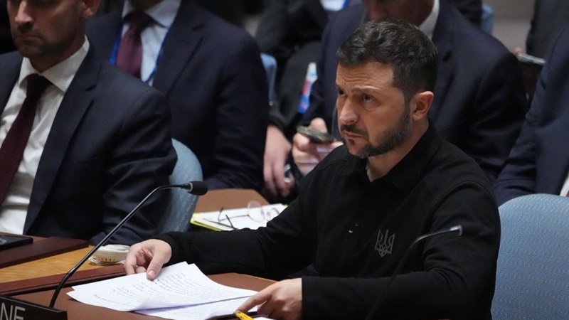 Zelensky: 'Rusland moet worden gedwongen tot vrede'