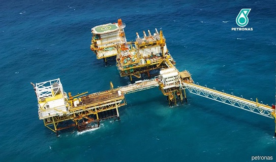 Petronas bevestigt vondst olie en gas in Blok 52 offshore