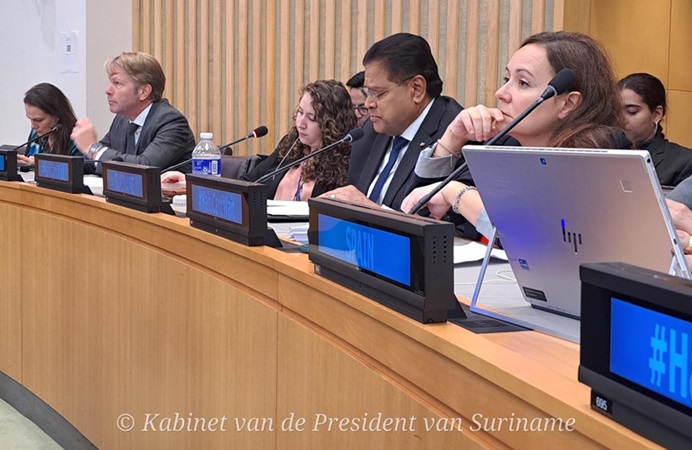 President Santokhi roept op tot voortdurende steun voor Haïti