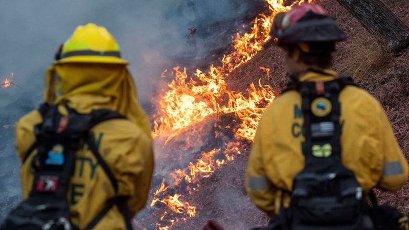 Meer dan 14.000 hulpverleners bij brand LA