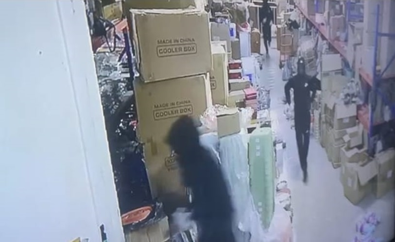 Criminelen mishandelen en beroven ondernemer Cassialaan
