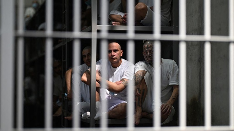 El Salvador wil in VS veroordeelde criminelen overnemen