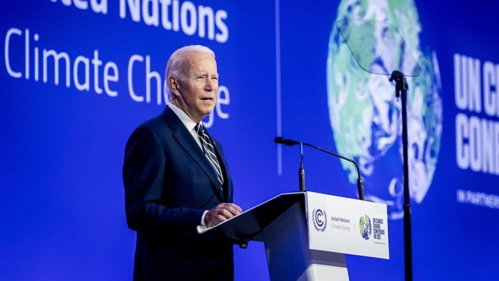 Biden niet naar klimaattop in Dubai