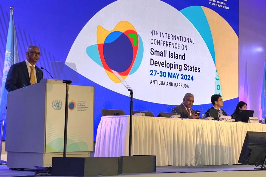 Minister Ramdin pleit voor wereldwijde steun voor SIDS