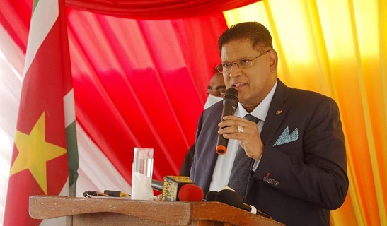 President Santokhi staat nog helemaal achter ‘Wo Set Eng’ belofte 