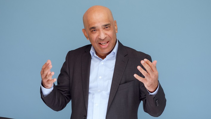 Niet Suriname eerst, maar Pakkitow eerst