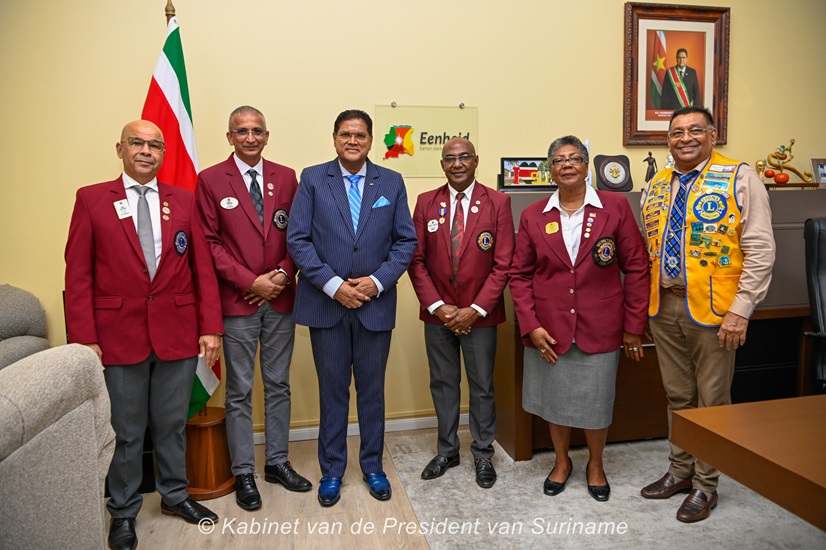 President Santokhi ontvangt delegatie Lions Club Suriname