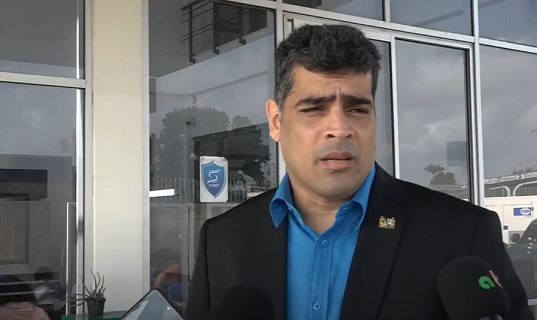 Adhin: Voor gebroken camera roepen we 5 rechters bij elkaar 