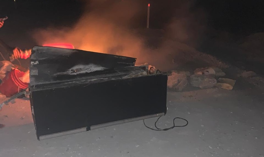 Bewoners Nieuw Koffiekamp barricaderen weg