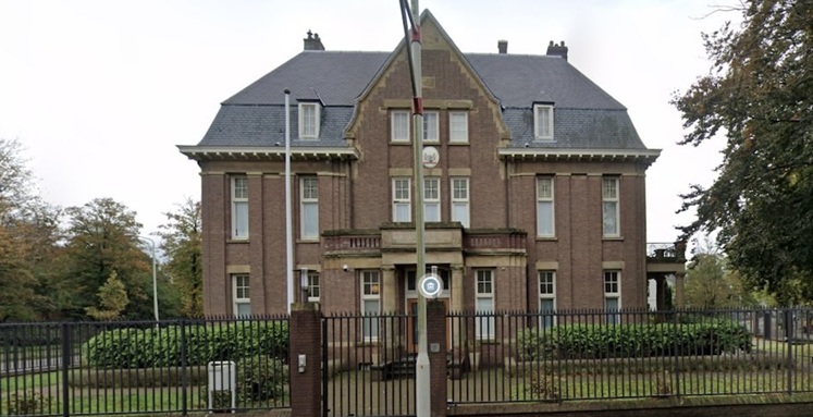 Condoleanceregister geopend in Nederland voor Santokhi