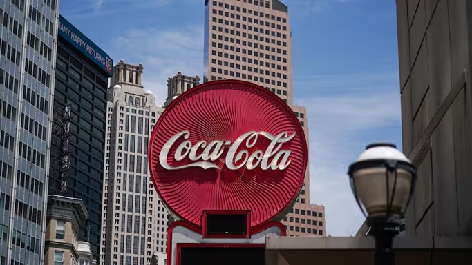 cocacolalog386570572.jpg