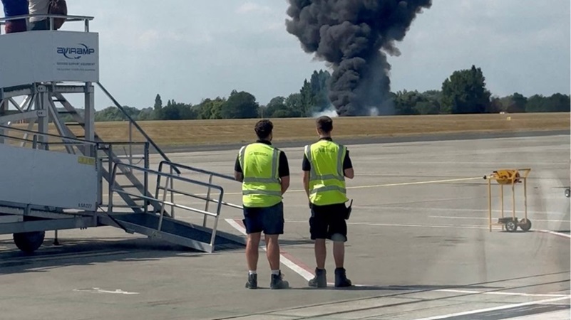 crashbrit386133012.jpg