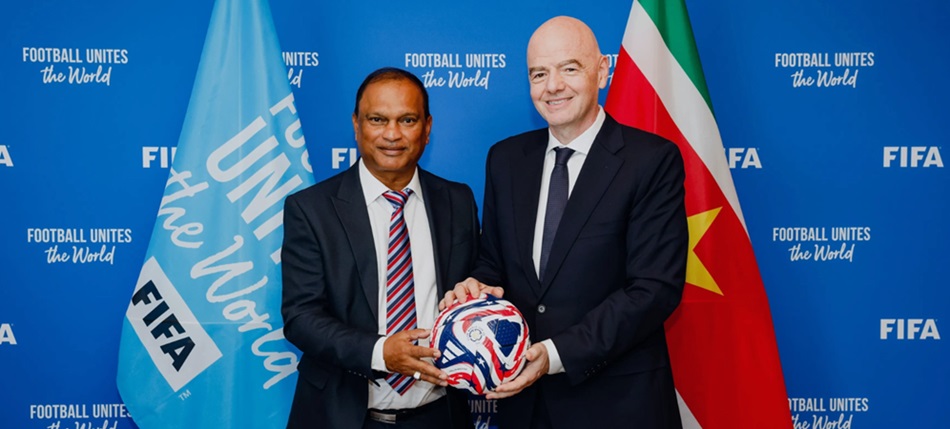 FIFA-topman Infantino juicht WK-ambitie Suriname toe