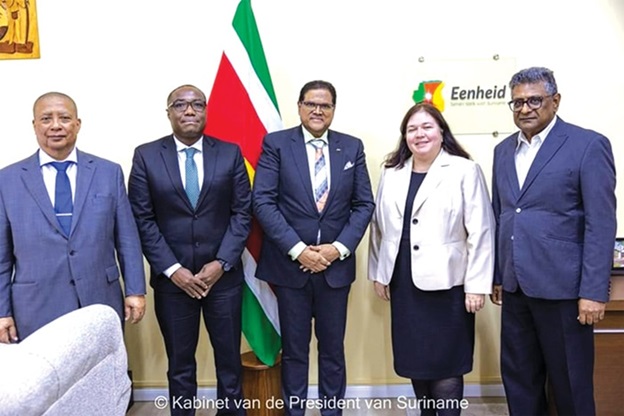 Suriname sluit IMF-programma af: terug- en vooruitblik