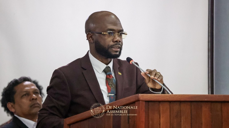 Misiekaba: ‘Mijn huis heb ik twaalf jaar lang gebouwd’