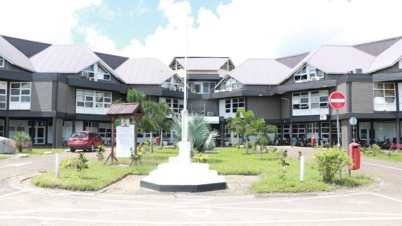 Regering lanceert vakantieproject voor schoon en gezond Suriname