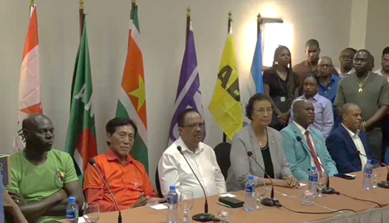  Na tekenen intentieverklaring: “Een nieuwe koers voor Suriname”