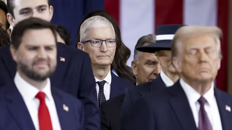 usaiphone377188651.jpg